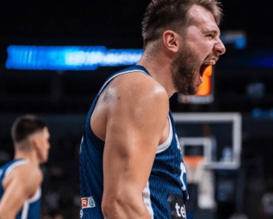 爱游戏- 东契奇重要时刻比赛局势复杂，皇家马德里带队取胜！引发球迷热议