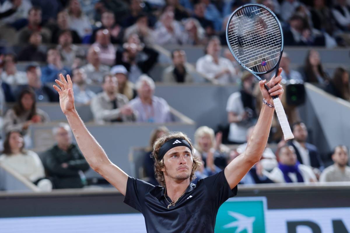 AYX- 蒂姆在fpx比赛中回归赛场,逆转引发热议的是谁 