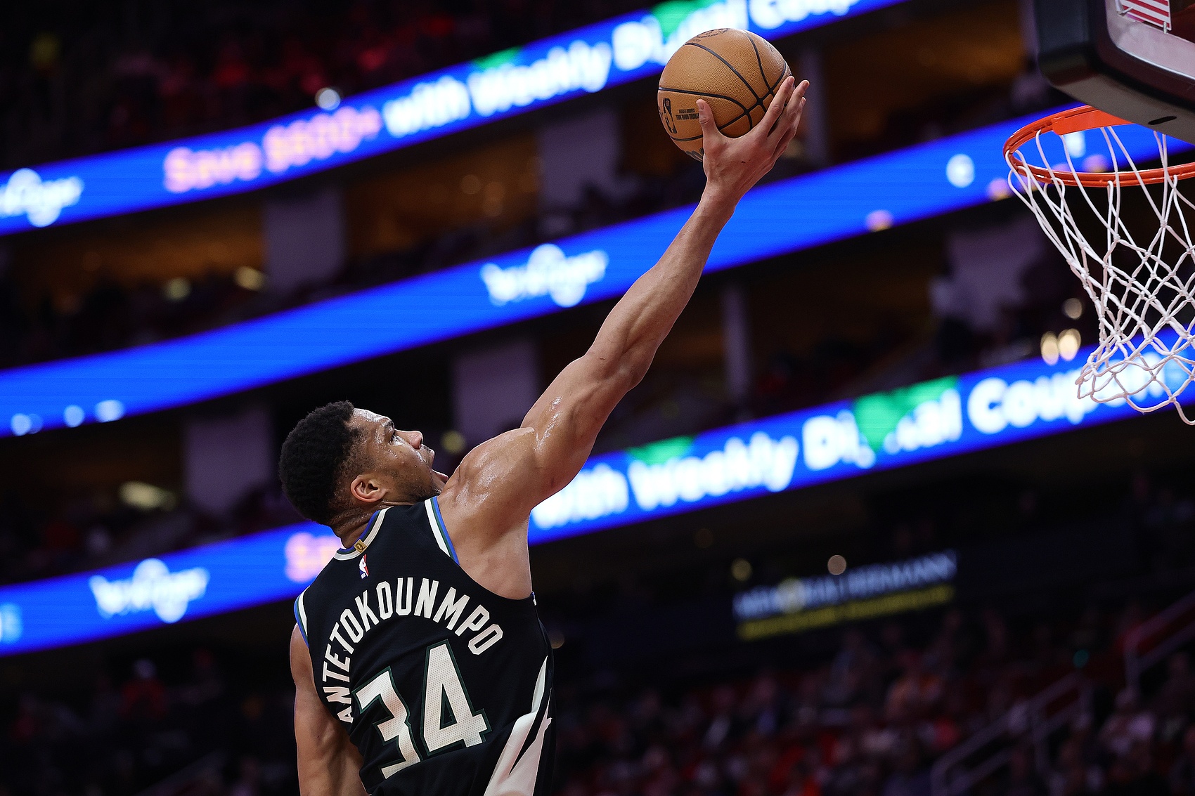 AYX-字母哥巅峰对决，西亚卡姆与30激战DWG分钟，爆冷胜负难料！的简单介绍